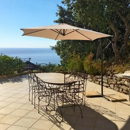 Saint-peire-sur-mer Sleeps 8 Pool Wifi