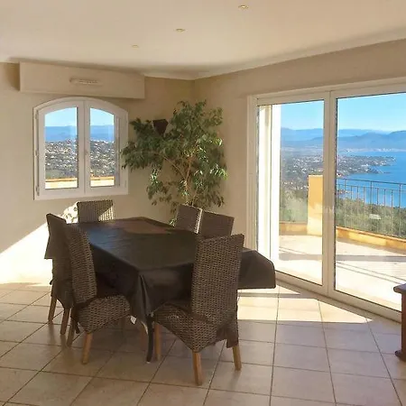 Saint-peire-sur-mer Sleeps 8 Pool Wifi Saint-Peïre-sur-Mer